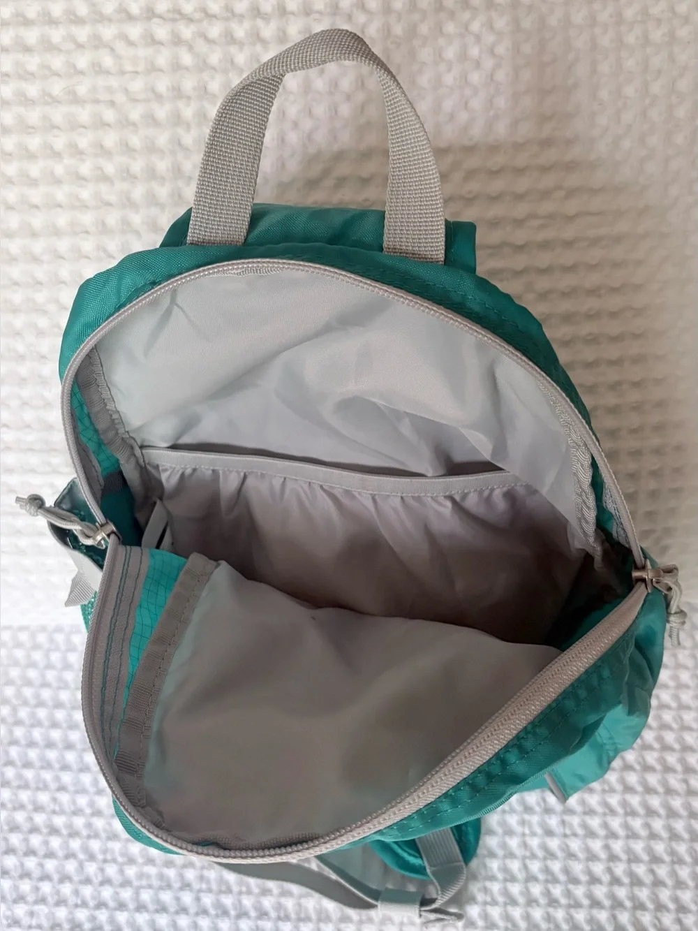 Eddie Bauer crossbody sling bag